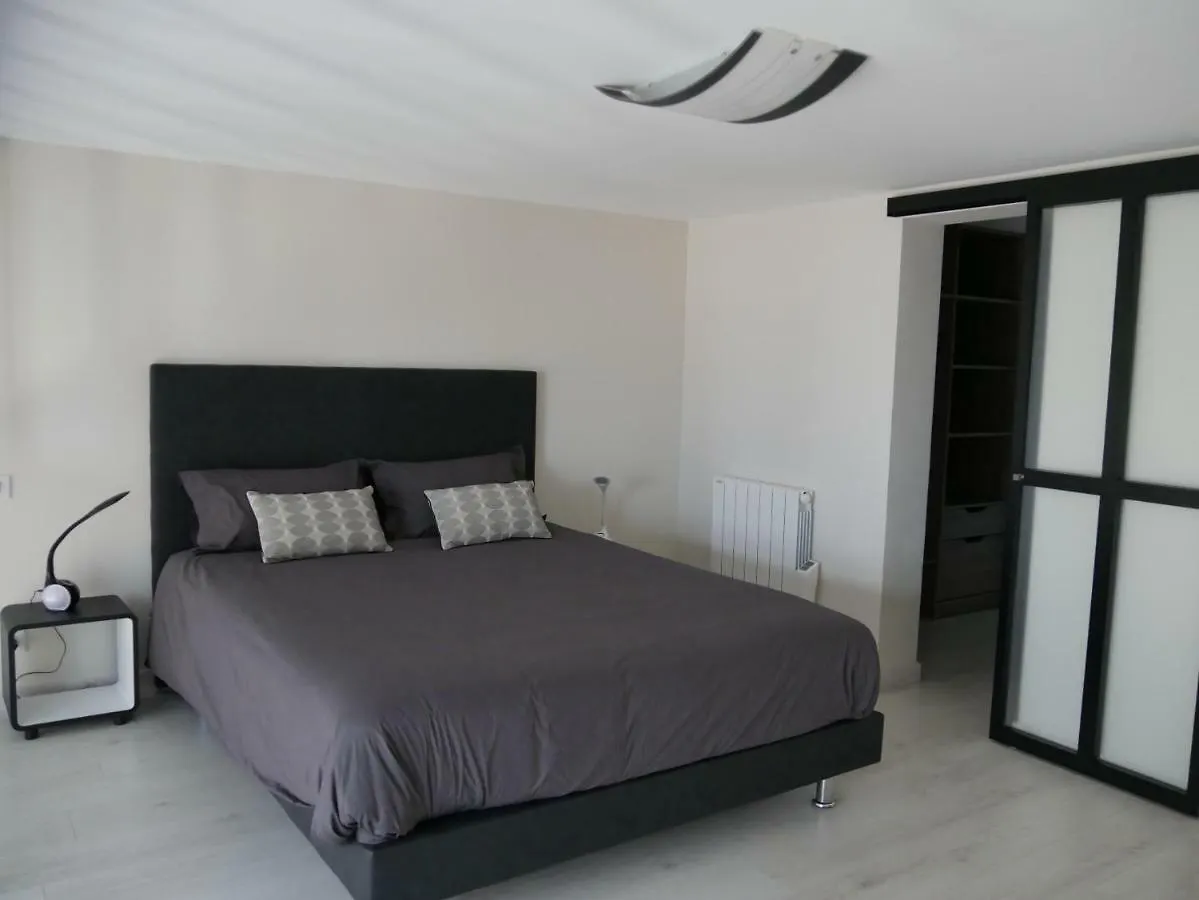 Loft Chic Et Moderne, Deco Industrielle Apartment Beausoleil