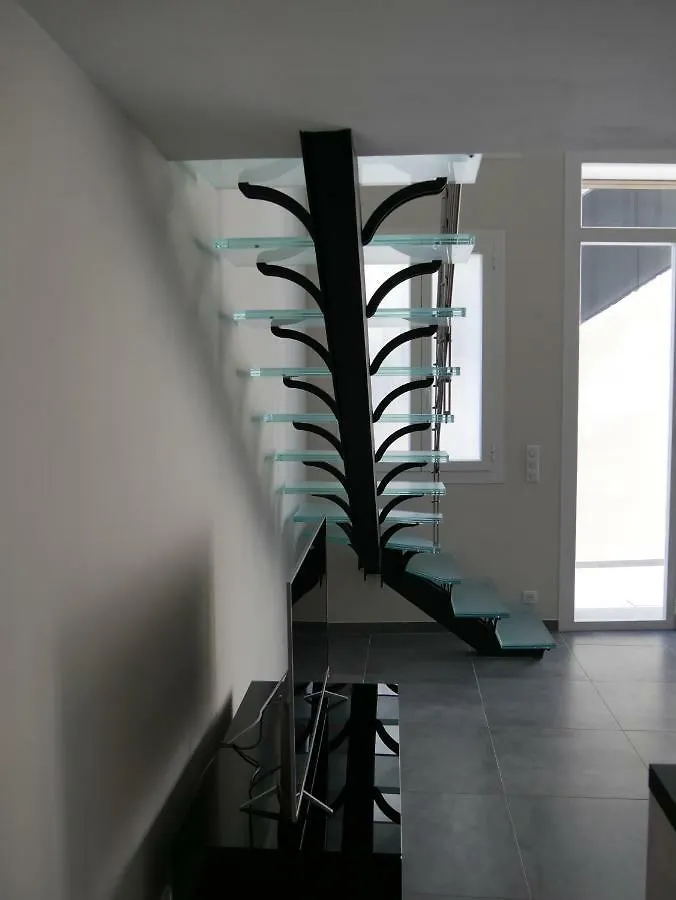 Apartment Ferienwohnung LOFT chic et moderne, déco industrielle Beausoleil